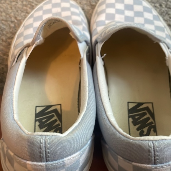 Vans - Picture 7 of 7